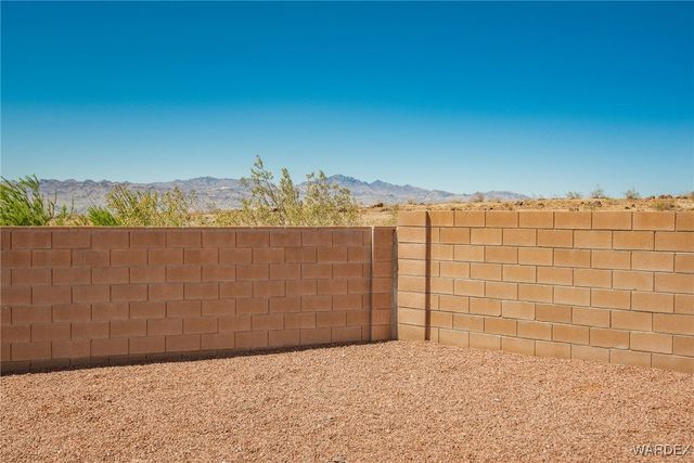 2355 Morningside Drive, Bullhead City, AZ 86442