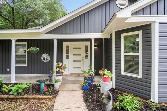 8231 Pinebough Avenue, Mobile, AL 36695