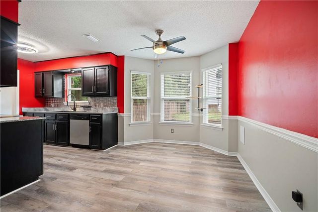 8231 Pinebough Avenue, Mobile, AL 36695