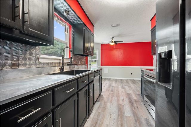 8231 Pinebough Avenue, Mobile, AL 36695