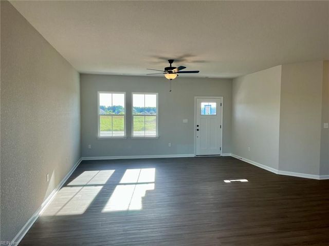 204 Halifax CT, Shawboro, NC 27973
