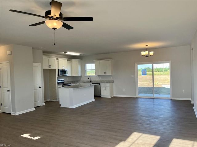 204 Halifax CT, Shawboro, NC 27973
