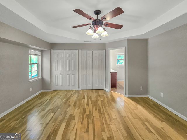 450 Loneoak Drive, Senoia, GA 30276
