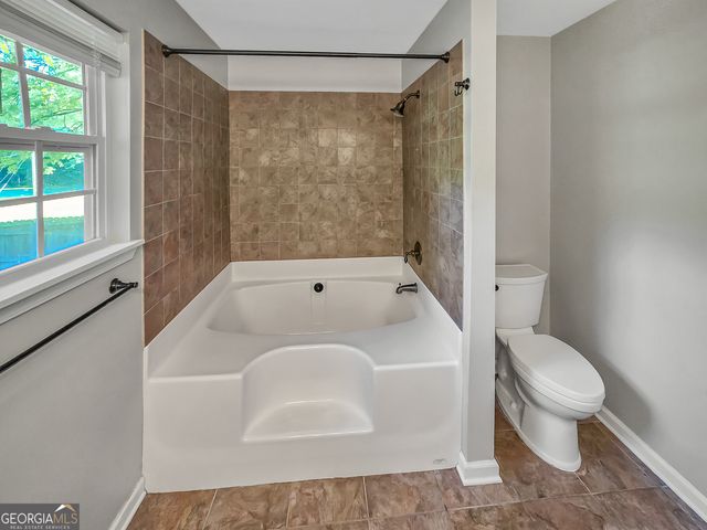 450 Loneoak Drive, Senoia, GA 30276