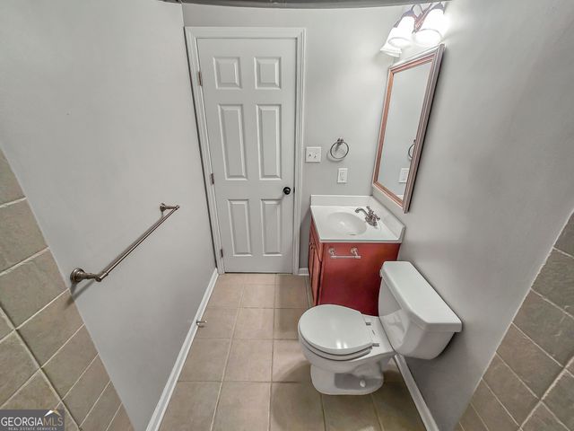 450 Loneoak Drive, Senoia, GA 30276