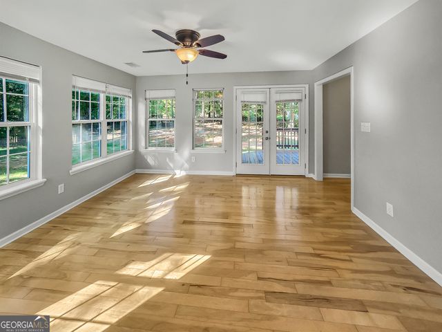 450 Loneoak Drive, Senoia, GA 30276
