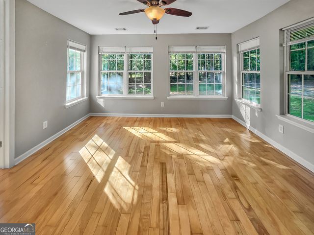 450 Loneoak Drive, Senoia, GA 30276