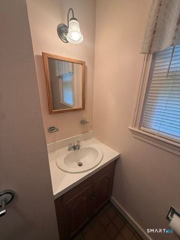104 Sunset Road, Newington, CT 06111