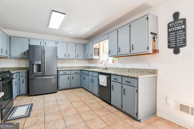 1042 Birdseye View, Locust Grove, GA 30248