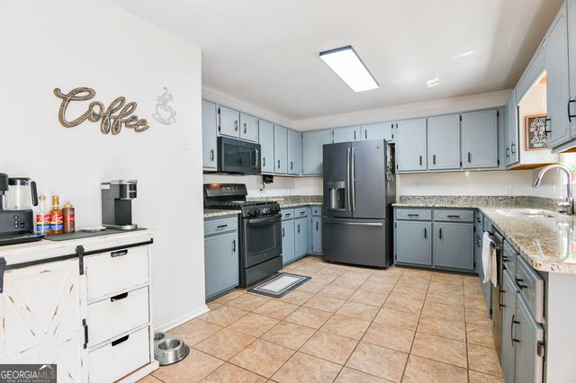 1042 Birdseye View, Locust Grove, GA 30248