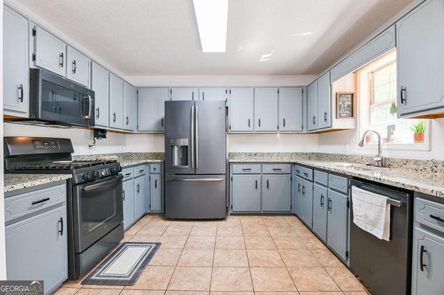 1042 Birdseye View, Locust Grove, GA 30248