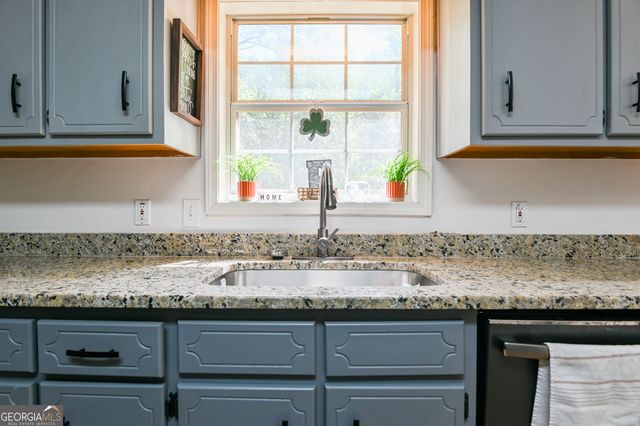 1042 Birdseye View, Locust Grove, GA 30248