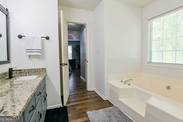 1042 Birdseye View, Locust Grove, GA 30248