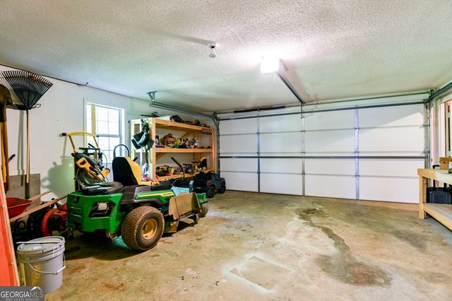 1042 Birdseye View, Locust Grove, GA 30248