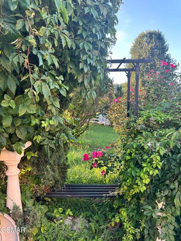 1610 Spear Point Lane, Sevierville, TN 37876
