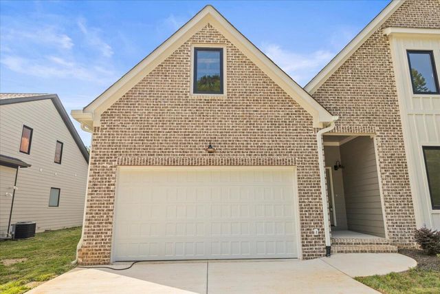 10549 E E Brainerd Road, Apison, TN 37302