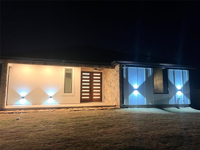 2923 Britton Avenue, Dallas, TX 75216