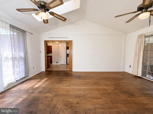2710 SUN VALLEY DR, Waldorf, MD 20603