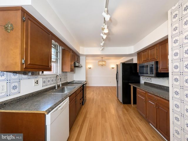 2710 SUN VALLEY DR, Waldorf, MD 20603