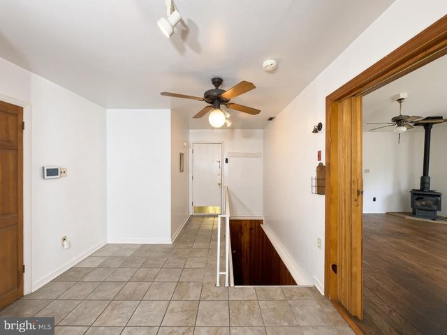 2710 SUN VALLEY DR, Waldorf, MD 20603