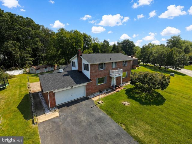 2710 SUN VALLEY DR, Waldorf, MD 20603