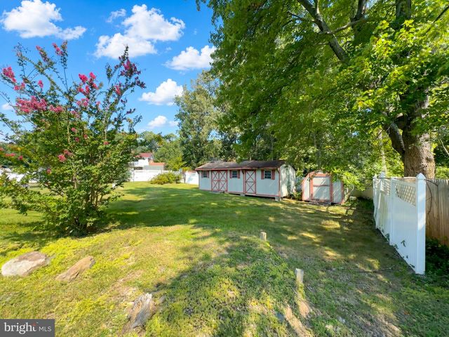 2710 SUN VALLEY DR, Waldorf, MD 20603