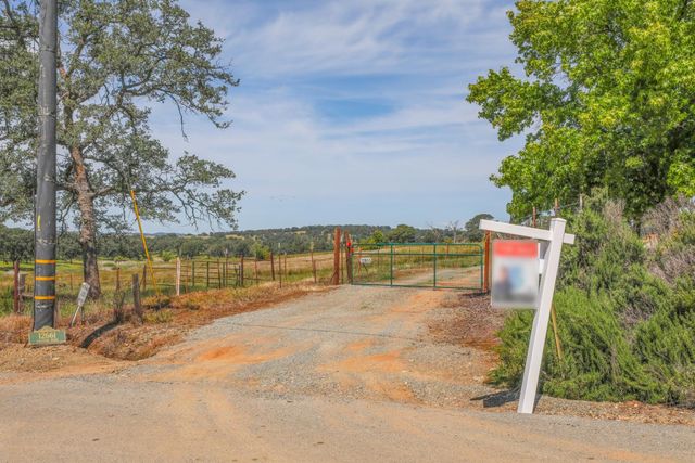 12661 Krosens Rd, Marysville, CA 95901