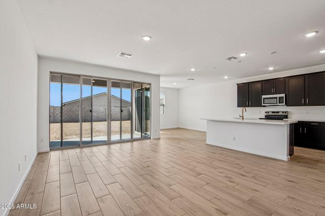 15713 W CORTE DEL SOL ESTE Drive, Waddell, AZ 85355