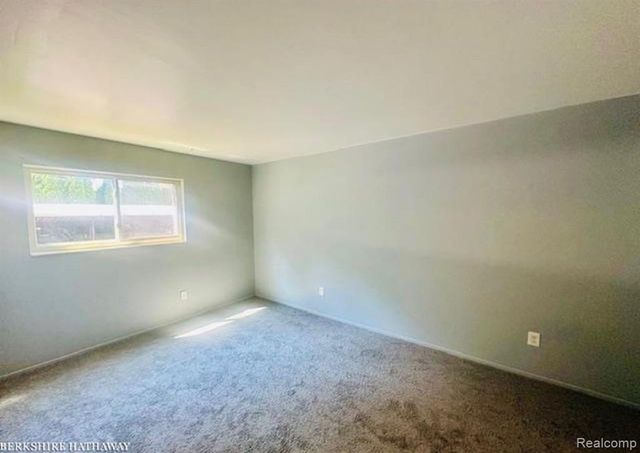 31555 Fraser Drive 19, Fraser, MI 48026
