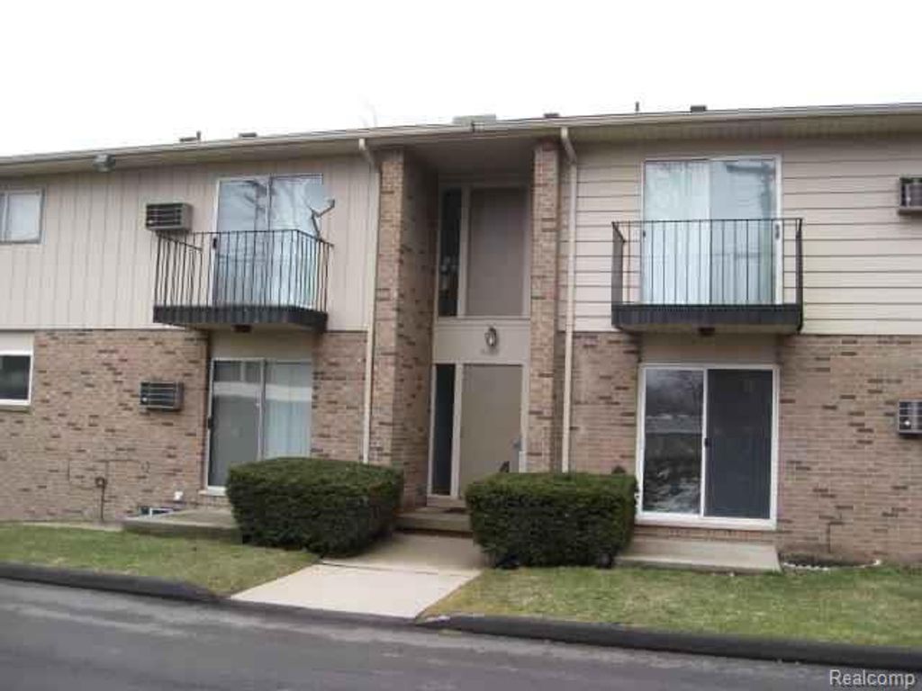 31555 Fraser Drive 19, Fraser, MI 48026