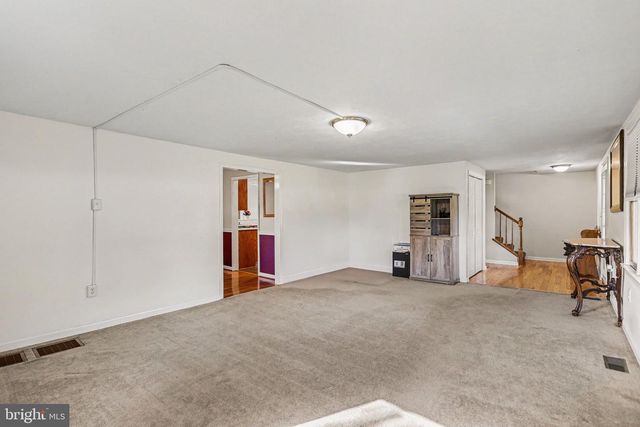 1065 BEAVER CREEK RD, Hanover, PA 17331