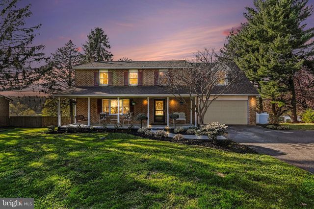 1065 BEAVER CREEK RD, Hanover, PA 17331