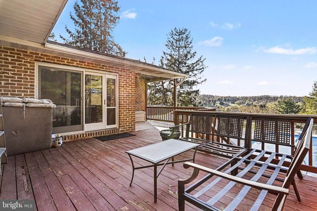 1065 BEAVER CREEK RD, Hanover, PA 17331