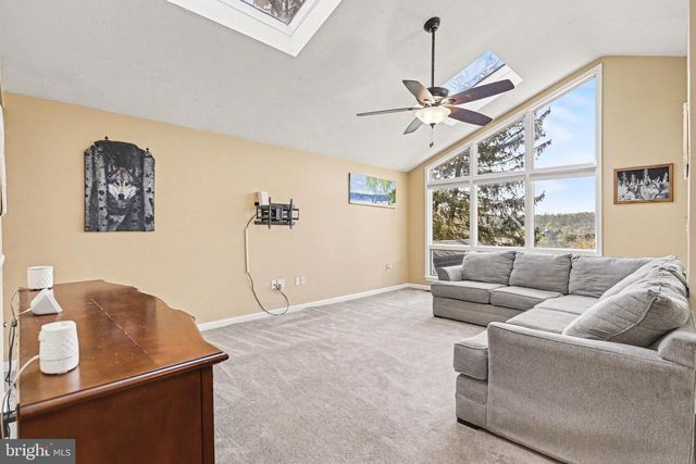 1065 BEAVER CREEK RD, Hanover, PA 17331