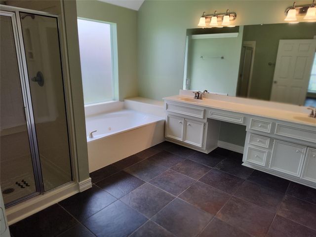 3010 Ravensport Drive, Pearland, TX 77584