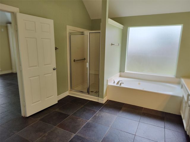 3010 Ravensport Drive, Pearland, TX 77584