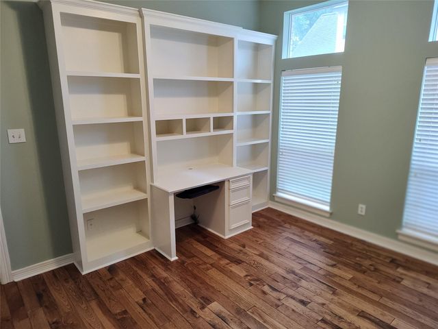 3010 Ravensport Drive, Pearland, TX 77584