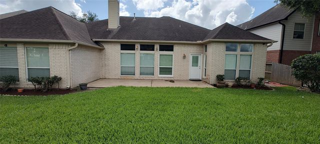 3010 Ravensport Drive, Pearland, TX 77584