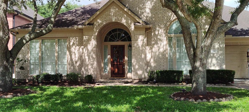 3010 Ravensport Drive, Pearland, TX 77584