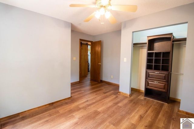 35 Castlewood Dr, Cadiz, KY 42211