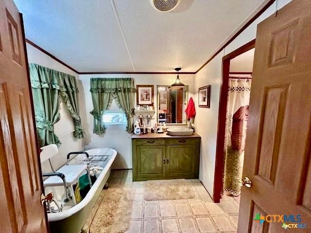 103 Forest View Drive, Victoria, TX 77905