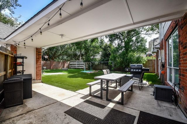 17419 Marigold Drive, Sugar Land, TX 77479