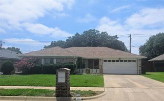 2529 Westpark Way Circle, Euless, TX 76040