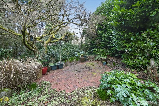 8707 Meridian Avenue N, Seattle, WA 98103