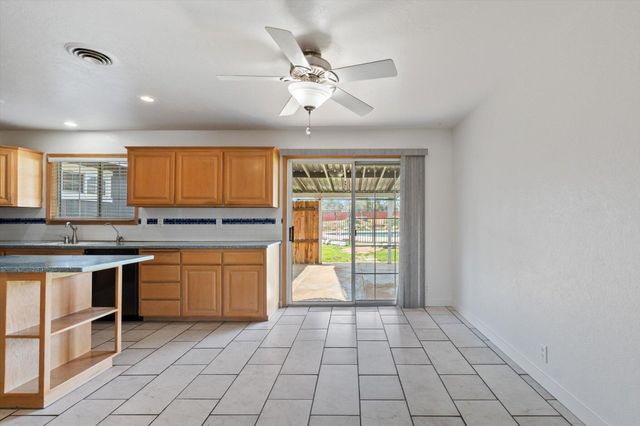 4706 Charmain Lane, Anderson, CA 96007