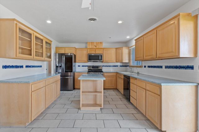 4706 Charmain Lane, Anderson, CA 96007