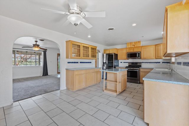 4706 Charmain Lane, Anderson, CA 96007