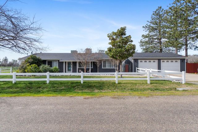 4706 Charmain Lane, Anderson, CA 96007