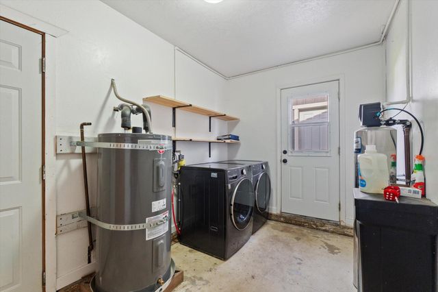 4706 Charmain Lane, Anderson, CA 96007