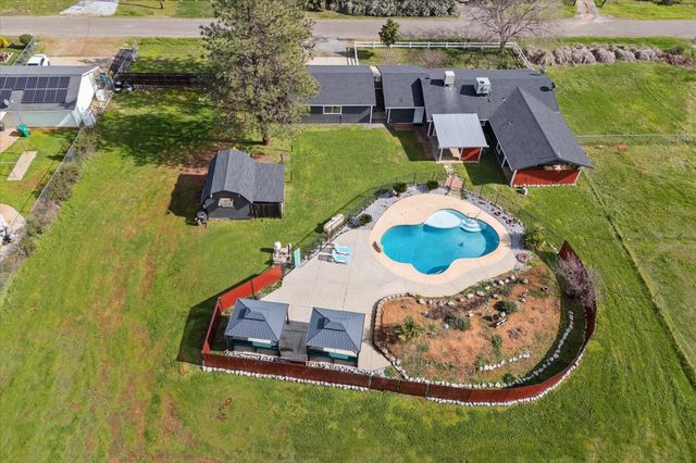 4706 Charmain Lane, Anderson, CA 96007